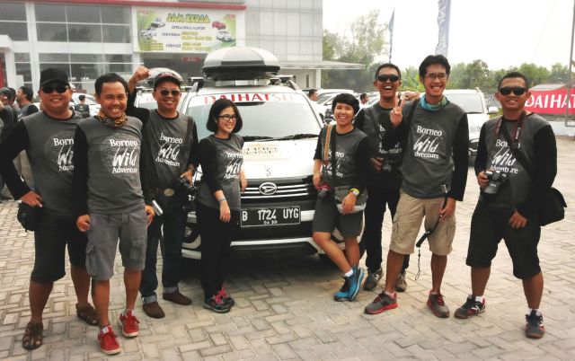 Road Trip untuk Menjelajah Kalimantan Resmi Dimulai! travel blogger indonesia road trip terios 7 wonders