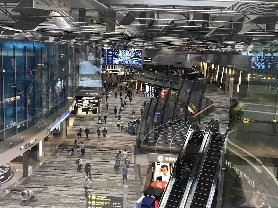 Pertama Kalinya Traveling Bareng Pacar: Explore Changi Airport