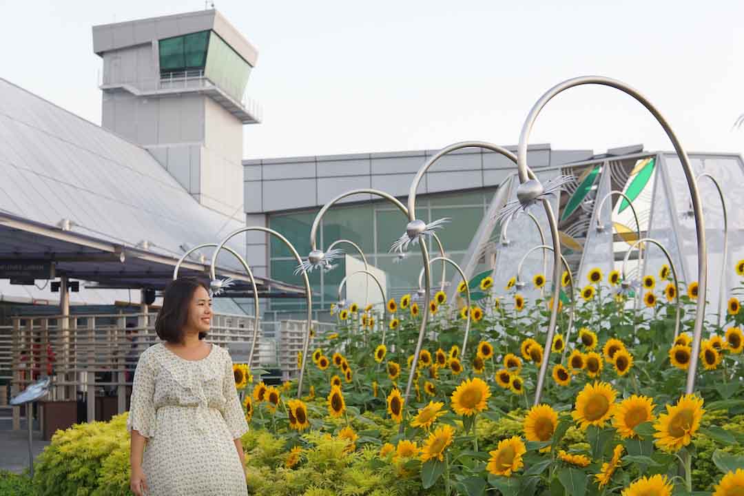 Pertama Kalinya Traveling Bareng Pacar: Explore Changi Airport Pertama Kalinya Traveling Bareng Pacar: Explore Changi Airport