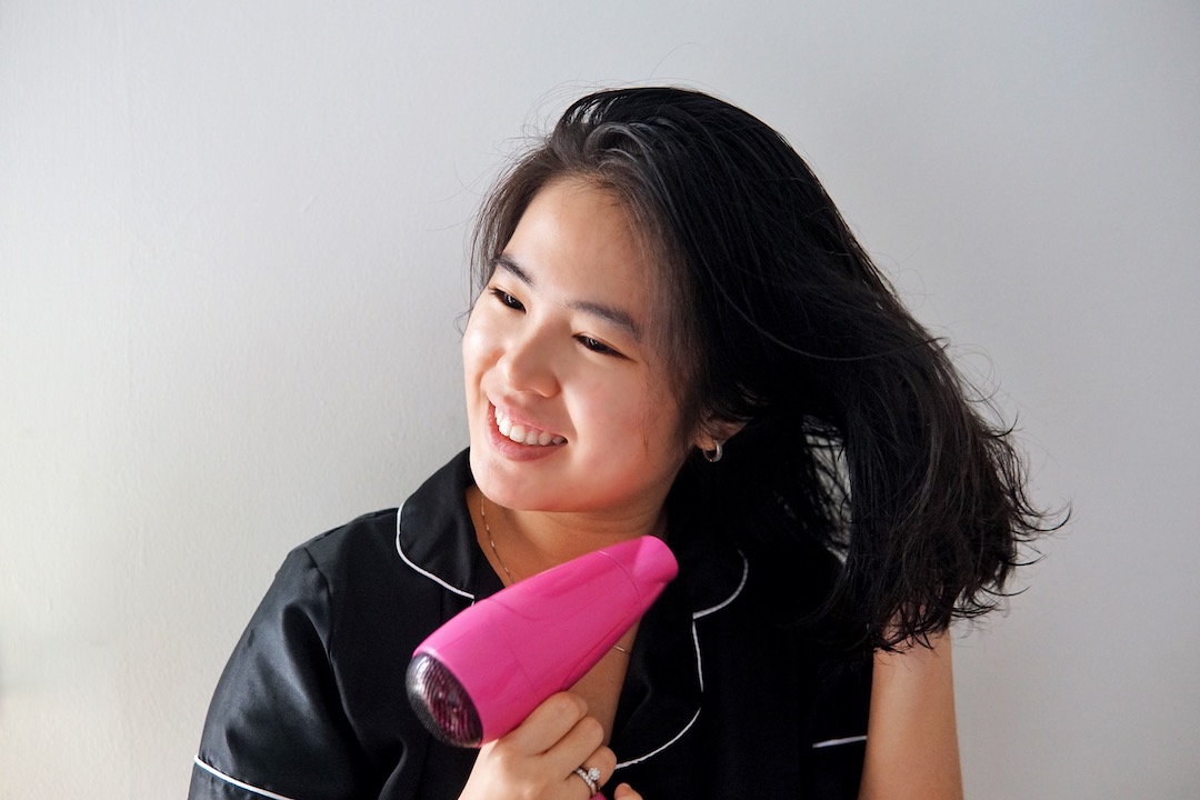 Kata Siapa Pakai Hair Dryer Bikin Rambut Rapuh?